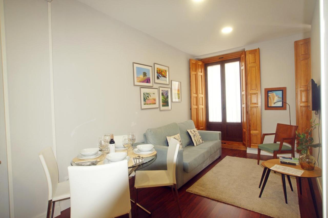 Apartamento Al Lado De Gran Via - Pink Madrid Exterior photo