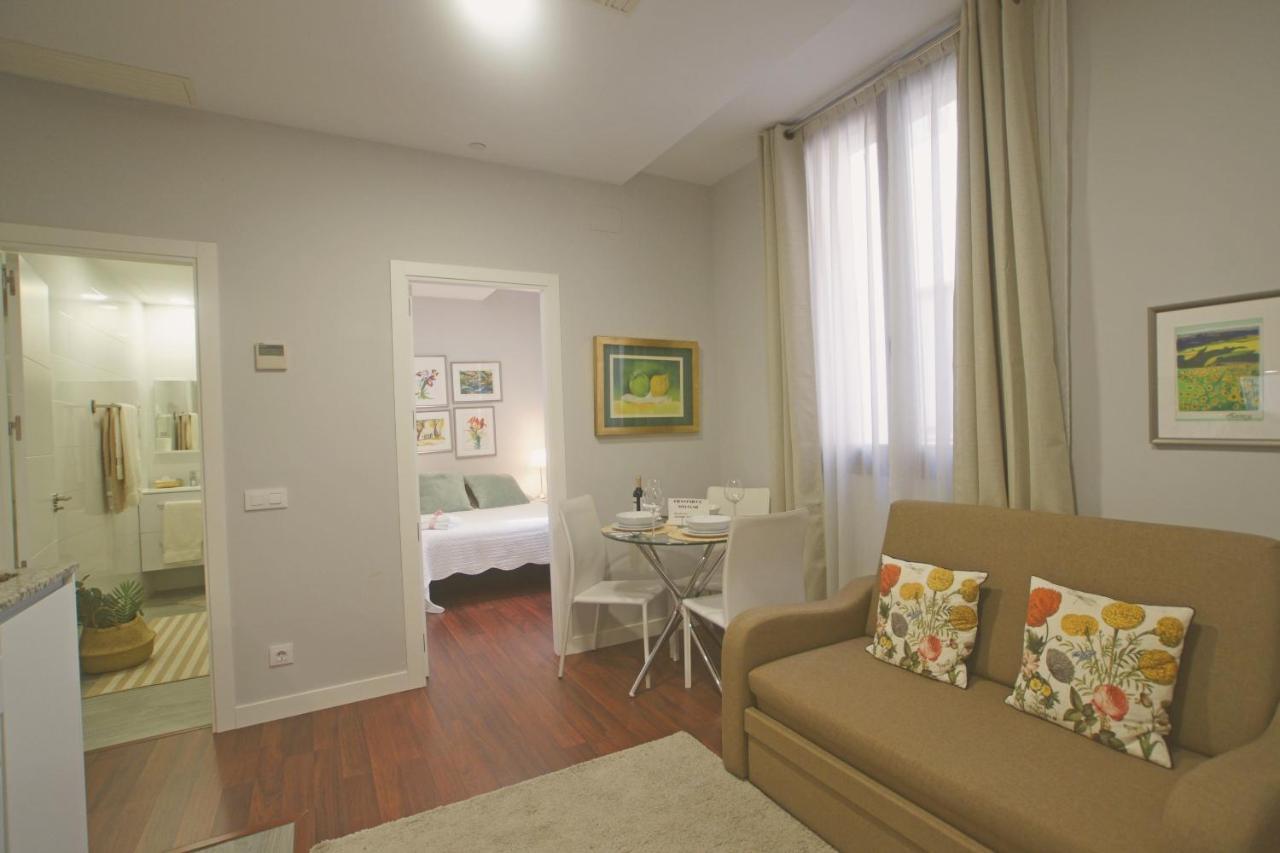Apartamento Al Lado De Gran Via - Pink Madrid Exterior photo