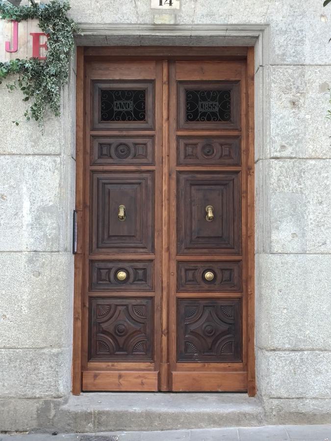 Apartamento Al Lado De Gran Via - Pink Apartment Madrid Exterior photo
